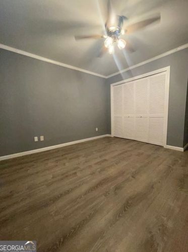 71 Montre Sq, Atlanta GA  30327-4044 exterior