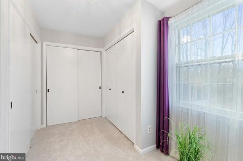 301 Ridgeview Rd, Princeton NJ  08540-7666 exterior