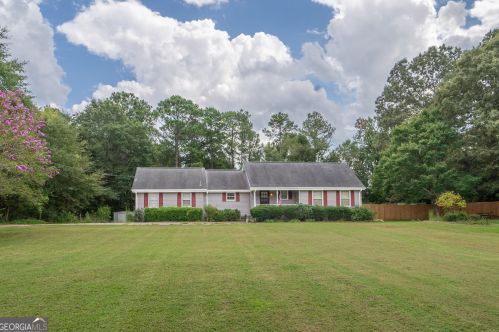 5420 Brooks Ln, Loganville, GA 30052-2950
