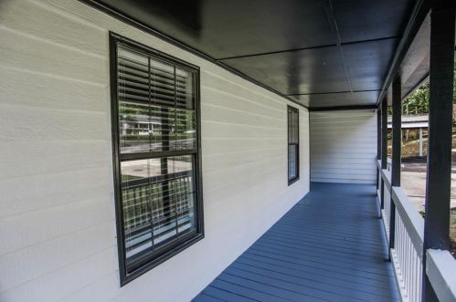 4282 Autumn Lake Dr, Buford, GA 30519-3965