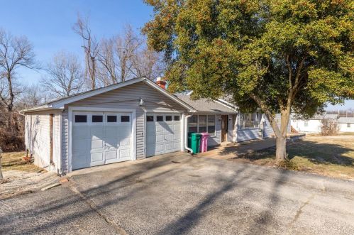 631 Riverview Dr, Horine, MO 63070-2939