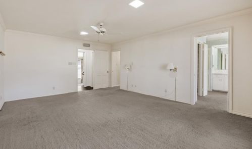 3819 Cabeza De Vaca Cir, Irving TX  75062-3841 exterior