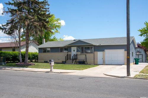 1275 975, Clearfield, UT 84015-8407