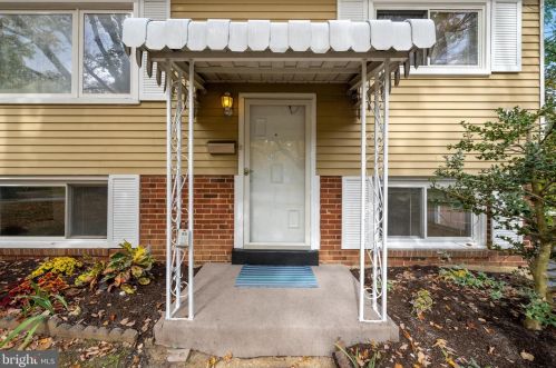 1916 Willow Ln, Woodbridge, VA 22191-1830