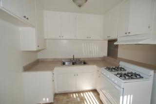 17808 Saticoy St, Los Angeles CA  91335-3328 exterior