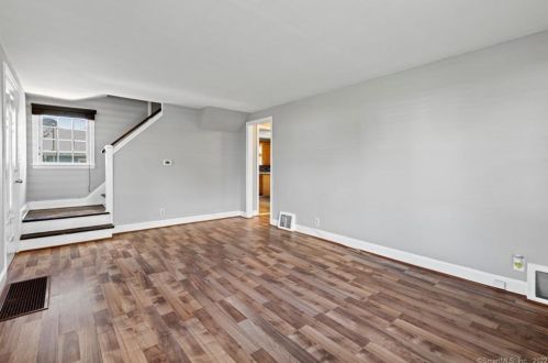 231 Capitol Ave, Waterbury, CT 06705-2407