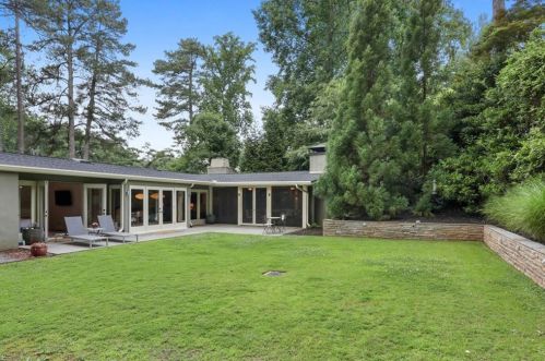 2109 Heritage Dr, Atlanta GA  30345-3532 exterior