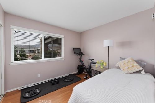 6750 Charing St, Simi Valley CA 93063-3926 exterior