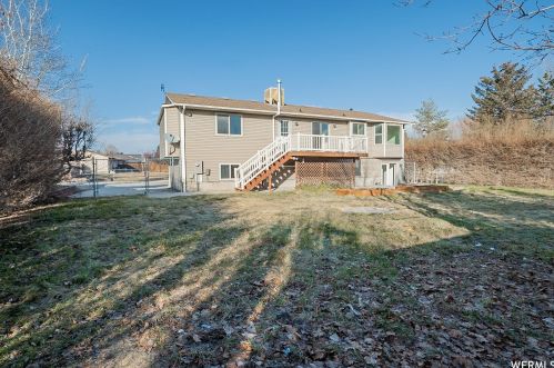 2327 Jordan Meadows Cv, Taylorsville UT exterior