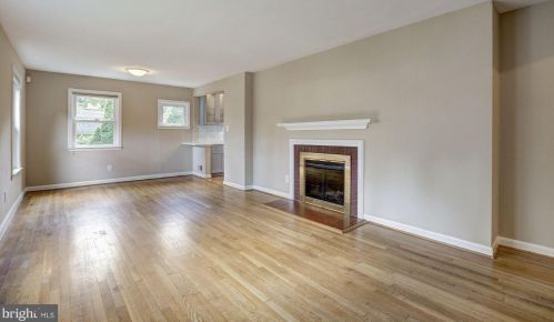 8406 Park Crest Dr, Silver Spring MD  20910-5421 exterior