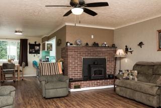 88106 Millican Rd, Springfield, OR 97478-9652