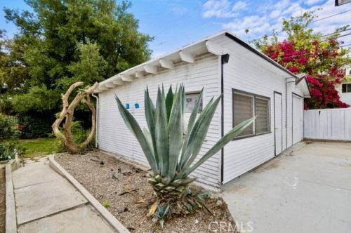 1710 Glenwood Rd, Glendale CA  91201-1812 exterior