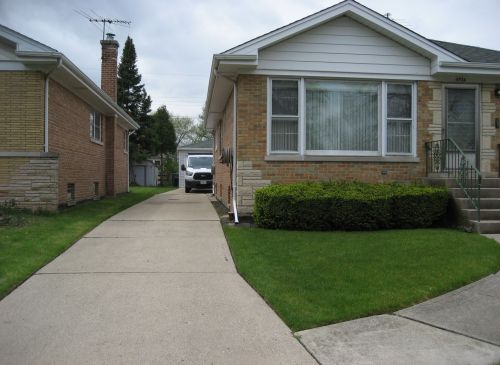 4924 Normandy Ave, Chicago, IL 60656-4002