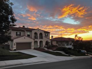 2433 Honeybell Ln, Escondido, CA 92027-1849