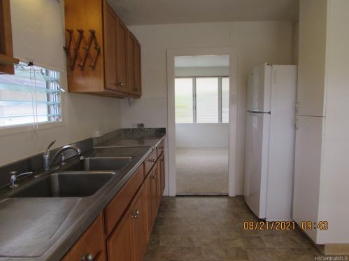 2588 Ahekolo St, Honolulu HI  96813-1108 exterior