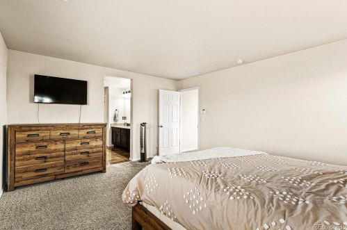4820 Versailles St, Denver CO  80015-6801 exterior