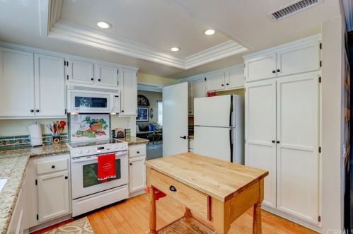 8100 Kennedy Rd, Anaheim CA  92808-2208 exterior
