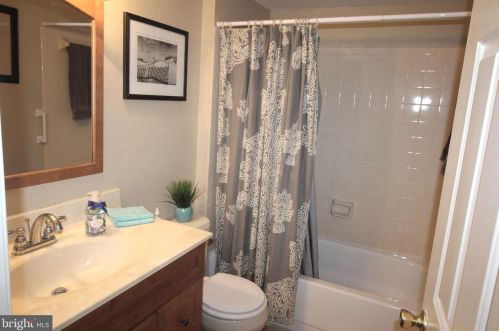 17 Friendship Ct, Charles Town WV 25414-5058 exterior