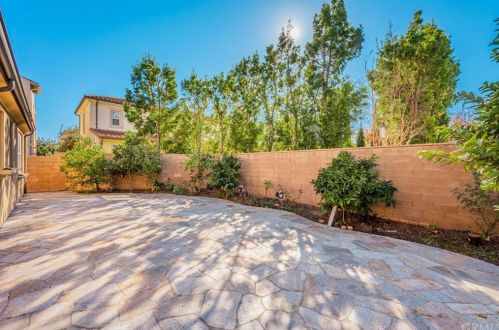 48 Twin Gables, Irvine CA  92620-3506 exterior