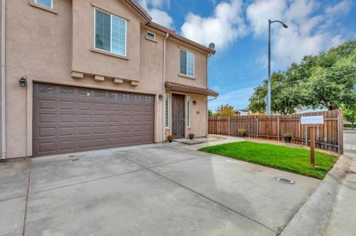 9100 Echo Point Pl, Citrus Heights, CA 95662-4163