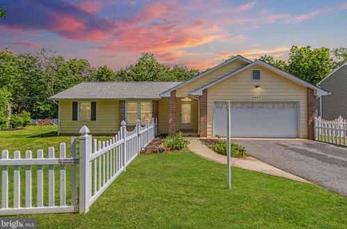 4405 Hilltop Ct, Fredericksburg, VA 22408-1973