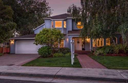 714 Ashby Dr, Palo Alto, CA 94301-3147