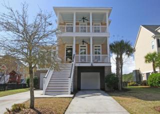 132 Sandshell Dr, Charleston, SC 29492-8410