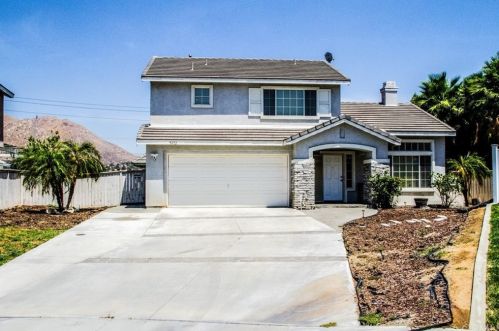 5402 Macintosh Dr, Riverside, CA 92507-8445