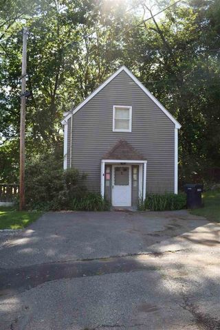 834 Laconia Rd, Tilton, NH 03276-5324
