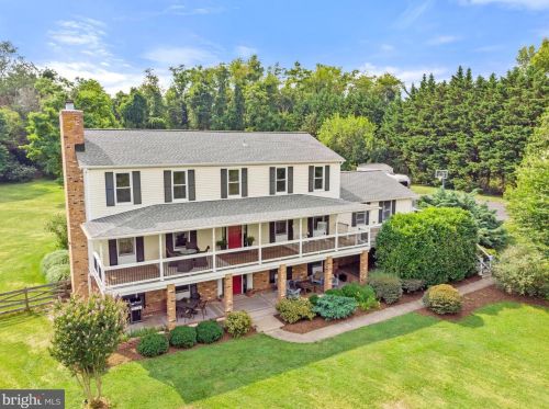 14388 Clearview Ave, Gainesville, VA 20155-1240
