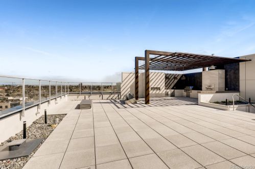 155 Steele St, Denver CO  80206-5207 exterior
