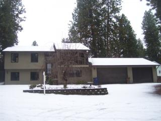 2724 14 Ave, Spokane WA  99202-4333 exterior