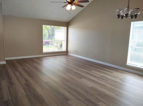 3828 Pecan Cir, Morgans Point TX  77571-4316 exterior