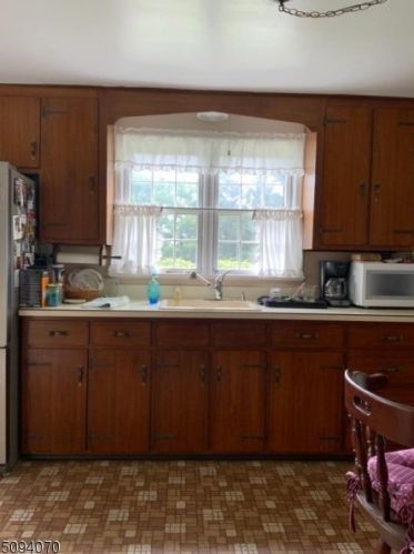 170 Quaker Church Rd, Dover NJ  07869-1437 exterior