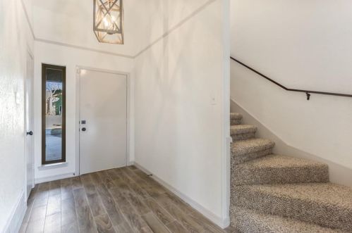 3024 Pecan Cir, Bedford, TX 76021-2831