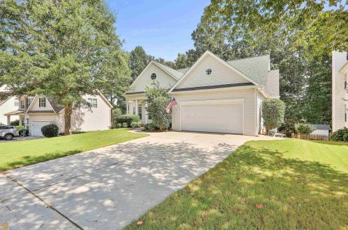 22 Knoll Park, Newnan, GA 30265-5621