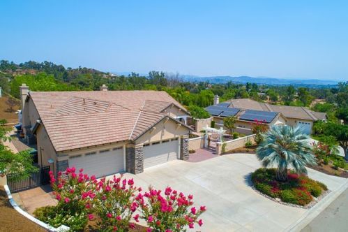 1534 Hillstone Ave, Escondido, CA 92029-4324