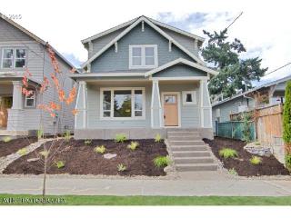 6709 Montana Ave, Portland, OR 97217-4859