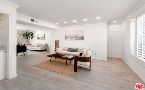 1447 26th St, Santa Monica, CA 90404-3029