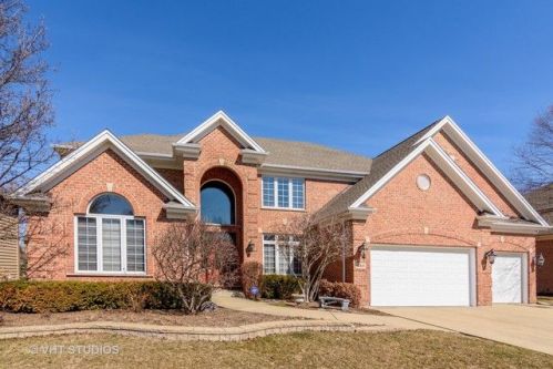 864 Willow St, Palatine, IL 60067-0922