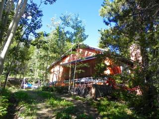 256 Gold Rd, Arvada, CO 80422-4150
