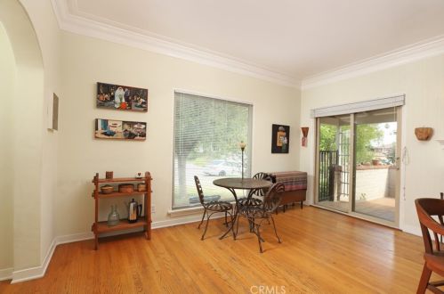1205 Cleveland Rd, Glendale CA  91202-2602 exterior