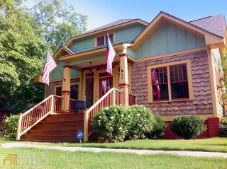 69 Clark St, Newnan, GA 30263-1639