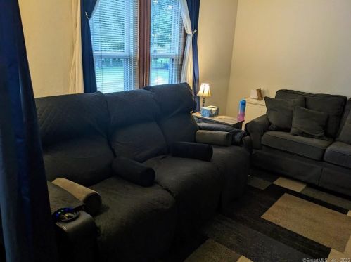 20 Cook St, Torrington, CT 06790-6420