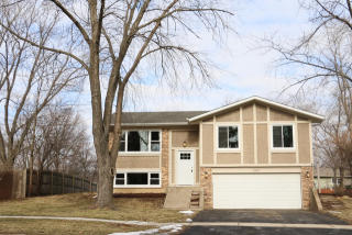 2924 Edgewood Pkwy, Downers Grove, IL 60517-3704
