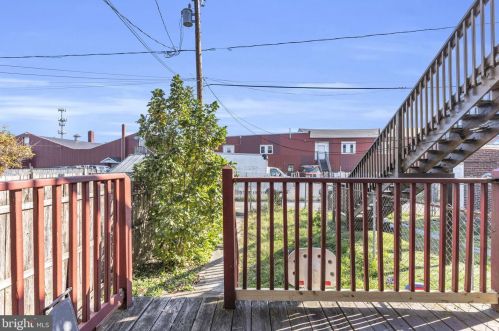 2243 Jefferson St, Harrisburg PA  17110-2441 exterior