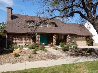 9523 Quartz Ave, Chatsworth, CA 91311-5635
