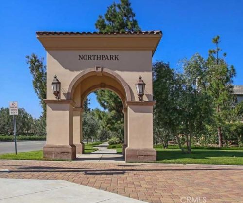 21 Salton, Irvine CA  92602-2425 exterior