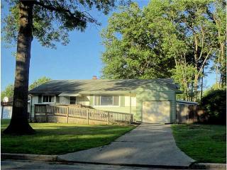 1010 Saturn Dr, Toledo, OH 43615-4343