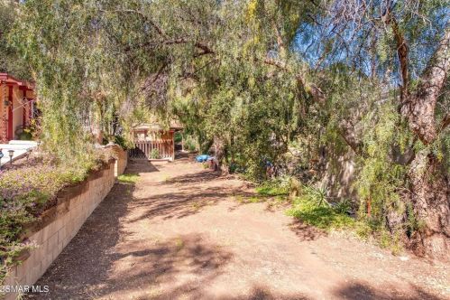1115 Loma Ln, Simi Valley, CA 93063-4625